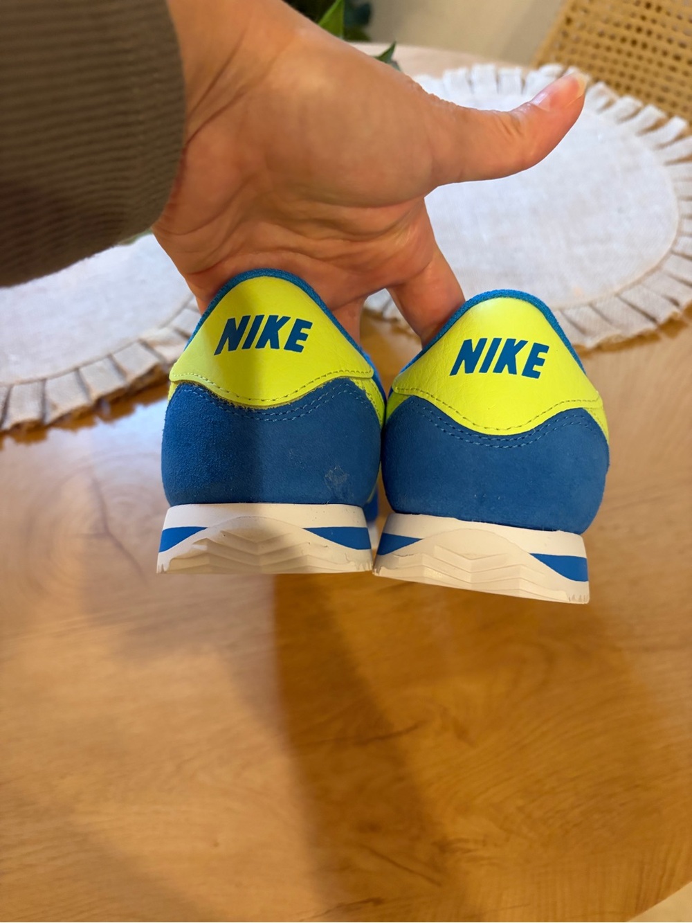 Nike Classic Cortez - Blue with Yellow Swoosh 6Y/7.5A.  kids - Picture 7 of 7